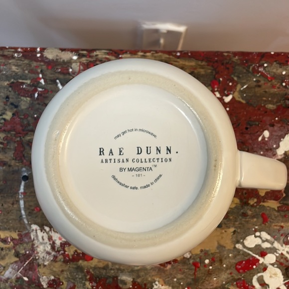 Never Used Rae Dunn XOXO Measuring Cup - Picture 10 of 12
